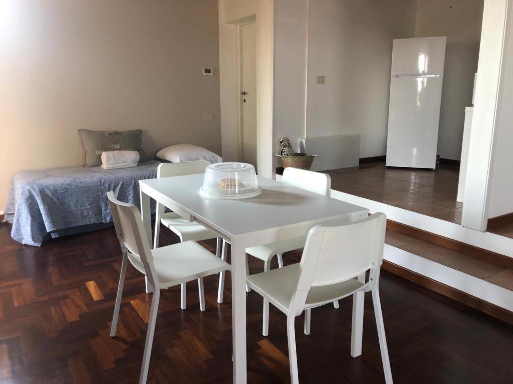 Bed and Breakfast Attico by Marconi 11 Besozzo Esterno foto
