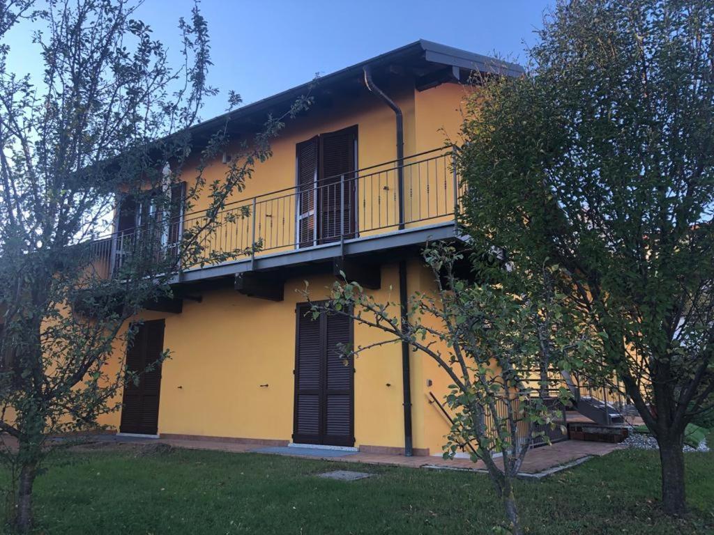 Bed and Breakfast Attico by Marconi 11 Besozzo Esterno foto